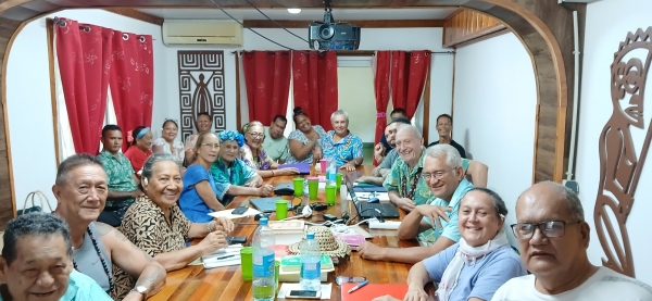 COMPTE-RENDU PUBLIC DE L&rsquo;ASSEMBL&Eacute;E PL&Eacute;NI&Egrave;RE DE L&rsquo;ACAD&Eacute;MIE MARQUISIENNE &Agrave; VAIPAEE, UA HUNA (04_09/05/2025)